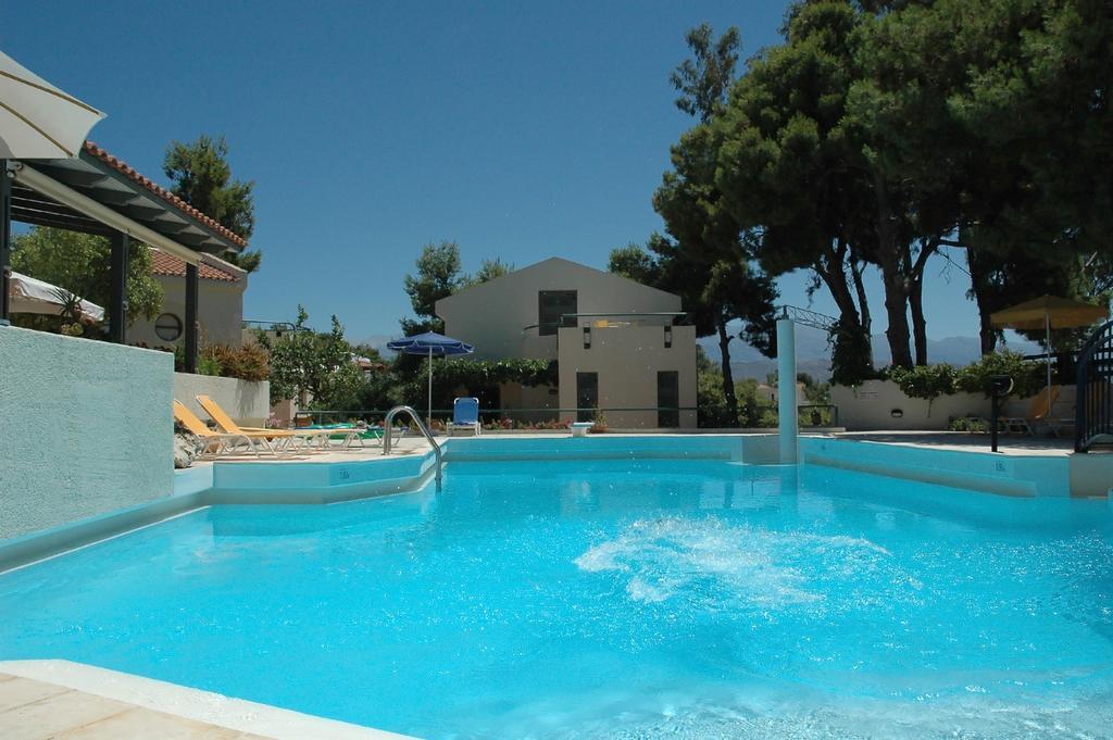 Villa Pefki Chania  Exteriör bild